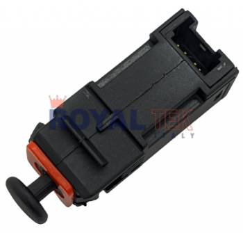 BULBO SENSOR DE EMBRAGUE ROYALTEK FIAT QUBO 1.4 --- OEM 55701395 6366F1
